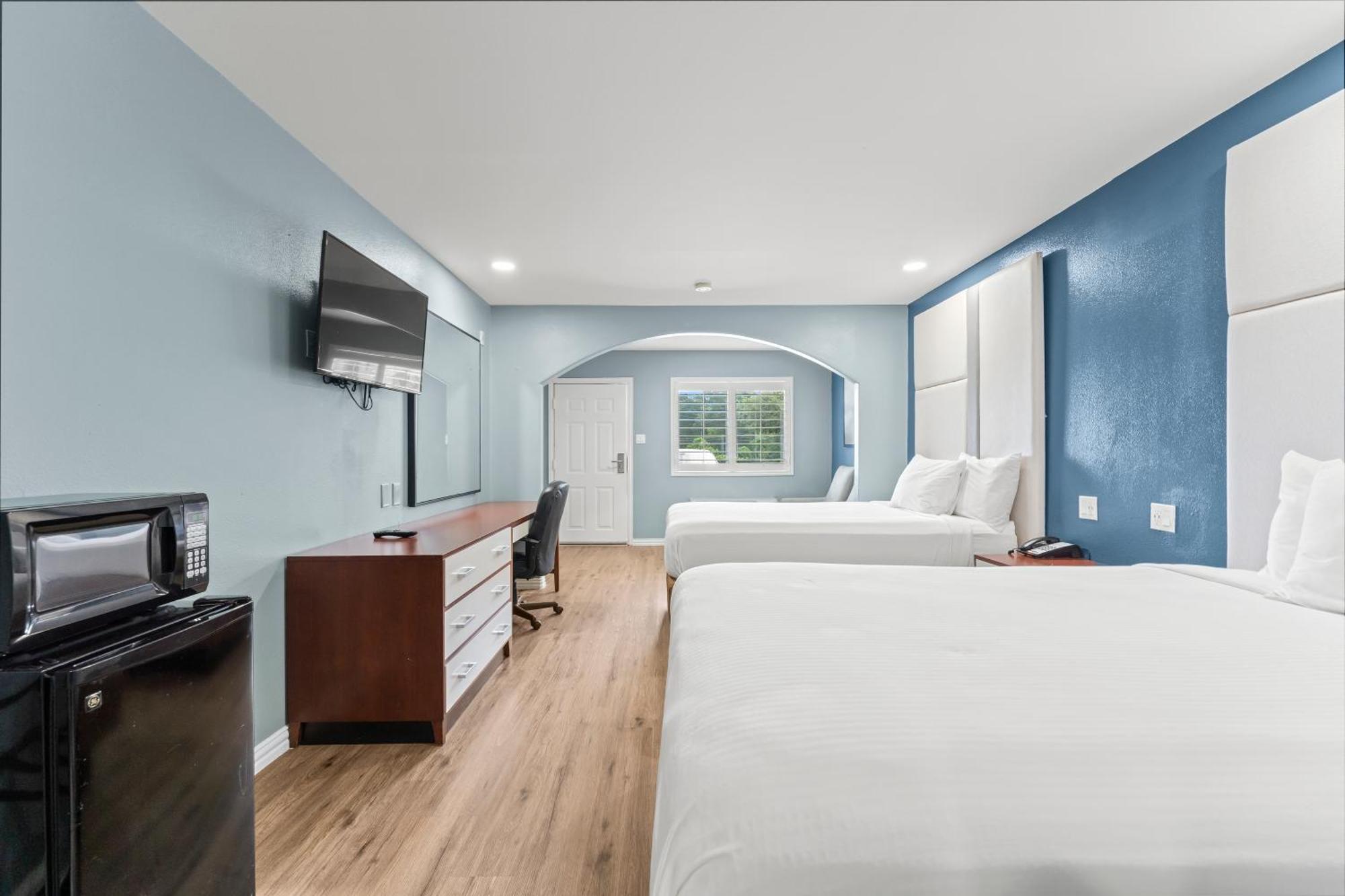 Executive Inn & Suites Магнолия Екстериор снимка